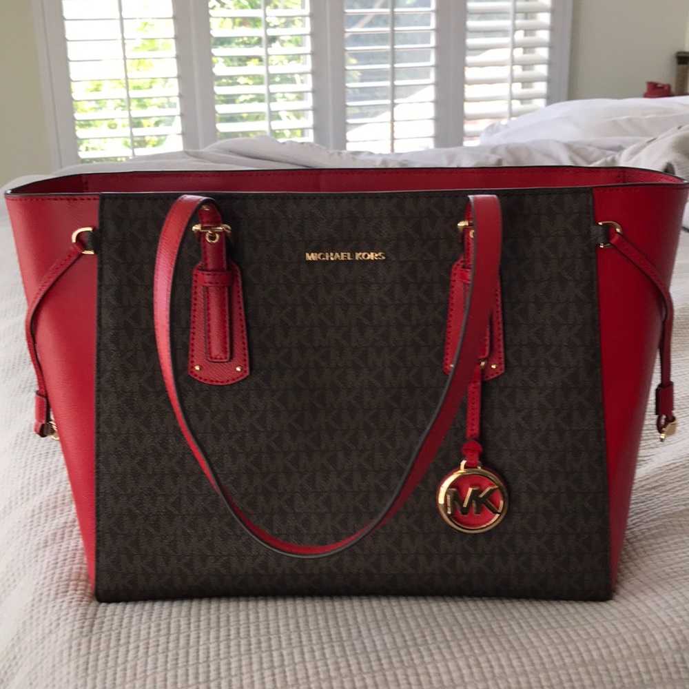 Michael Kors purse